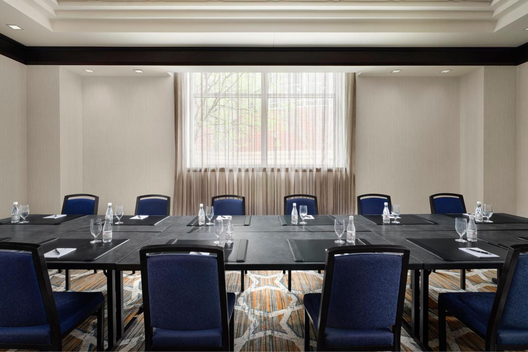 Louisville Marriott Downtown Экстерьер фото